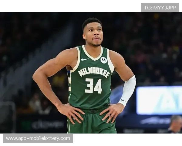 字母哥左膝盖扭伤无大碍预计缺阵数日球队将密切关注康复情况 字母哥左膝盖扭伤无大碍预计缺阵数日球队将密切关注康复情况